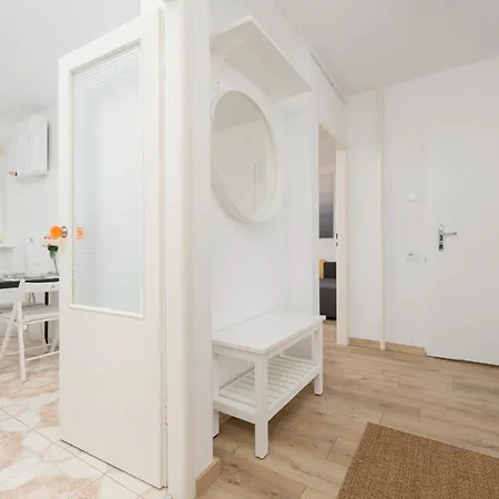 Unique In By Renters *