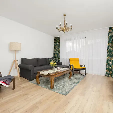 Unique In By Renters